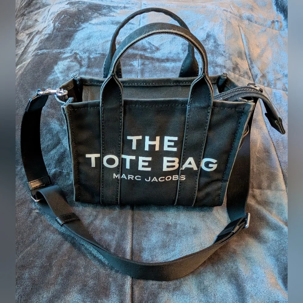 Marc Jacobs The Canvas Small Tote Bag Clutch And Crossbody!  In Great Shape! - Picture 3 of 12